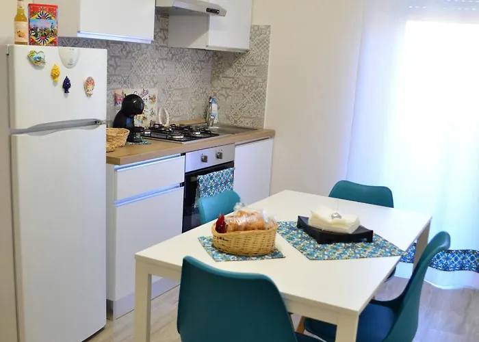 לינה וארוחת בוקר Casa D'amuri בלפאסו